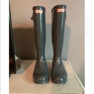 Gently Used Womens Tall Hunter Rain Boots Size 9